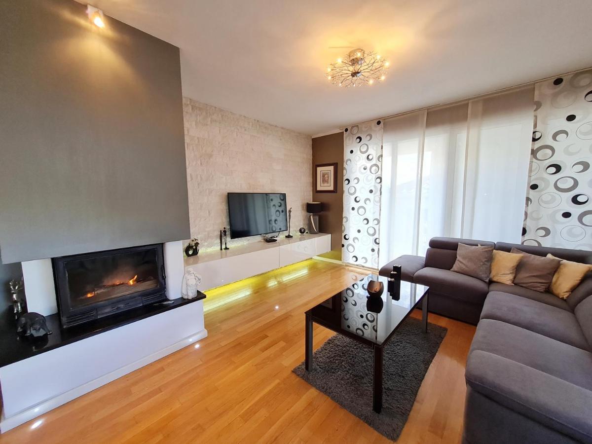 Holiday Home Drago Задар Екстериор снимка