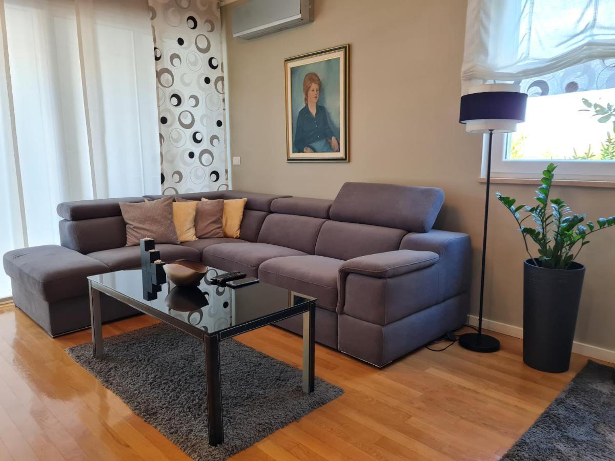Holiday Home Drago Задар Екстериор снимка